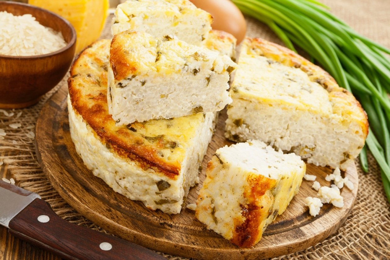 Творожная запеканка с рисом и зеленью в мультиварке Творожная запеканка с рисом и зеленью в мультиварке
