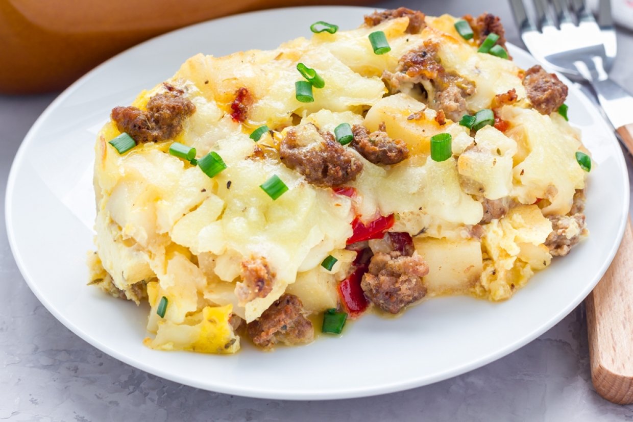 Картофельная запеканка с фаршем и яйцами Картофельная запеканка с фаршем и яйцами