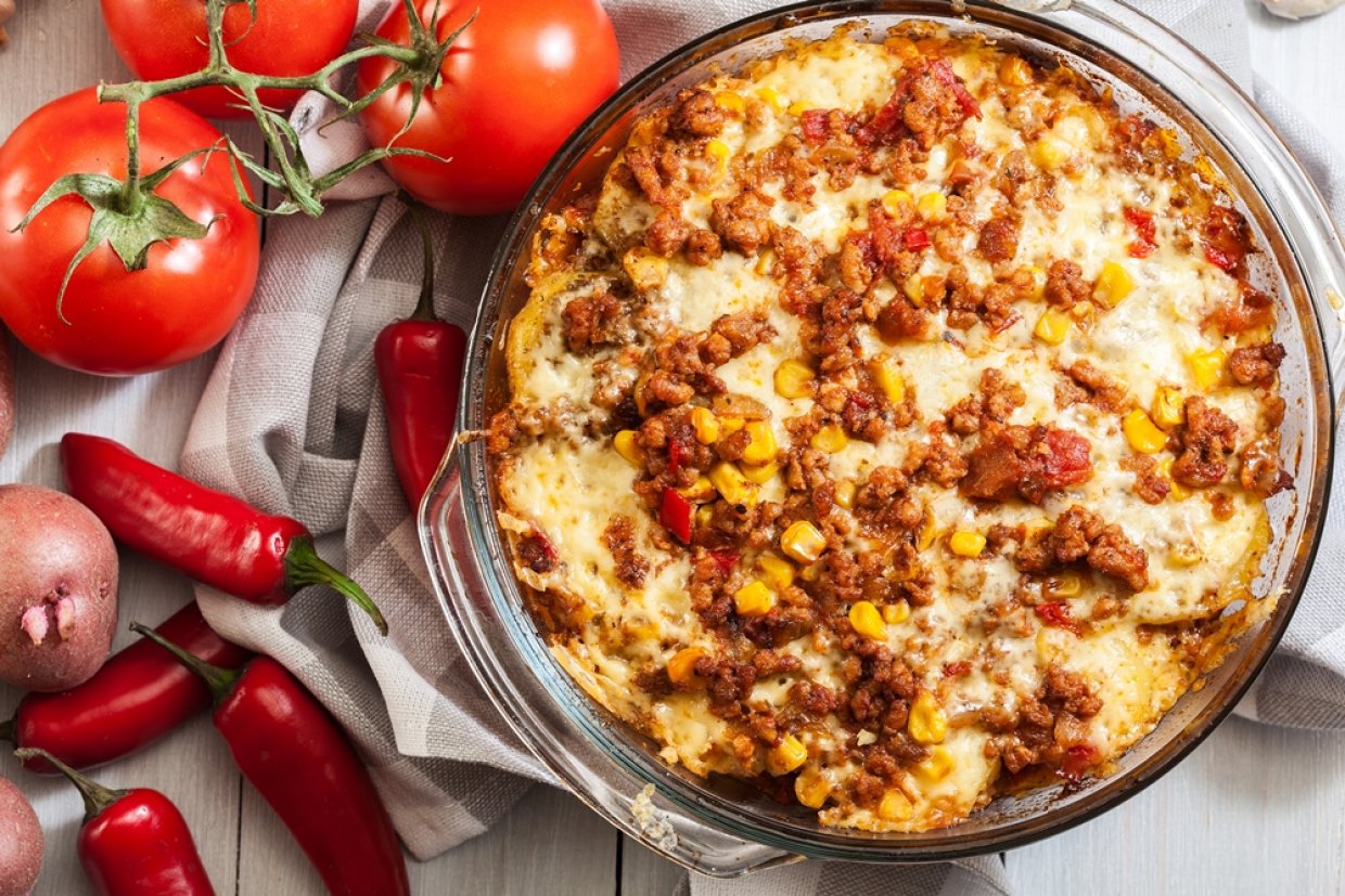 Картофельная запеканка с фаршем и кукурузой Картофельная запеканка с фаршем и кукурузой