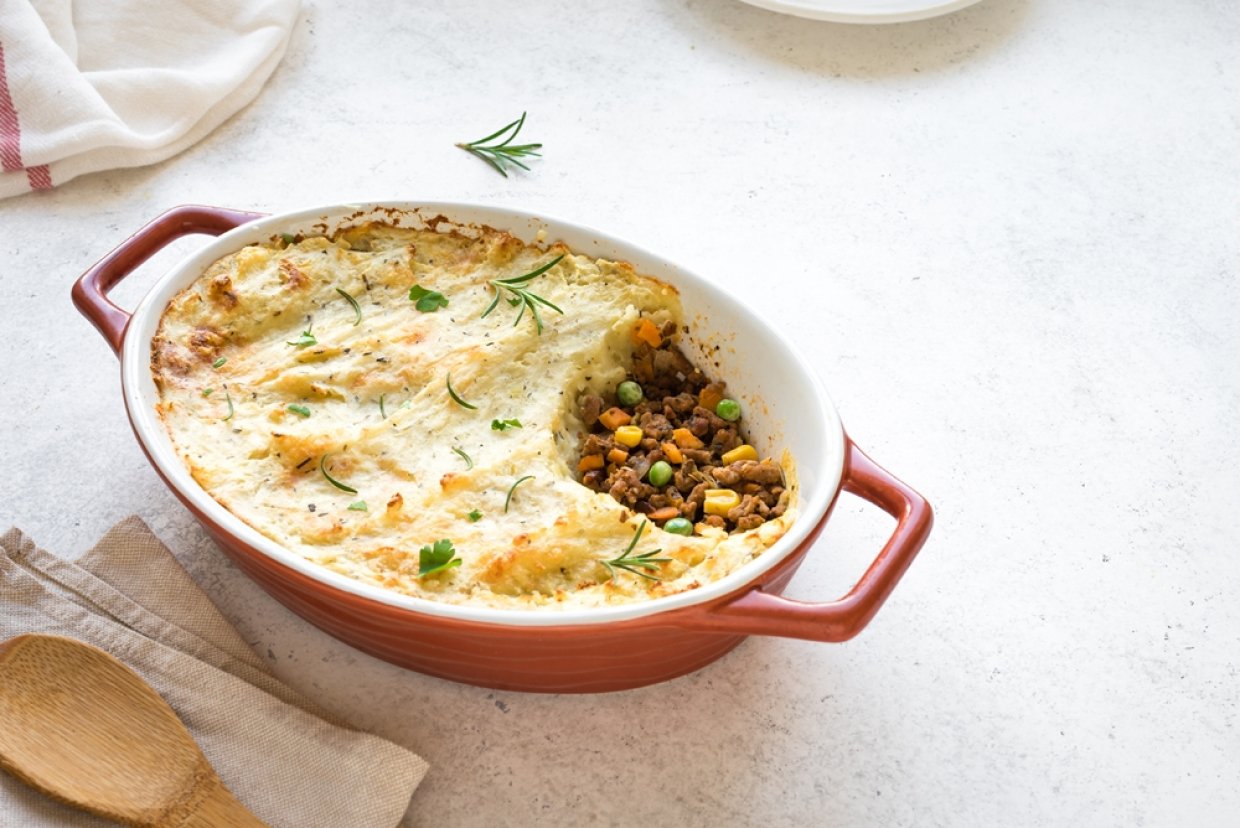Картофельная запеканка с овощами и фаршем Картофельная запеканка с овощами и фаршем