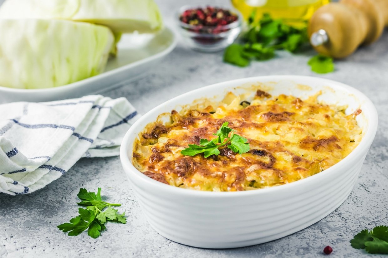Картофельная запеканка с капустой и грибами Картофельная запеканка с капустой и грибами