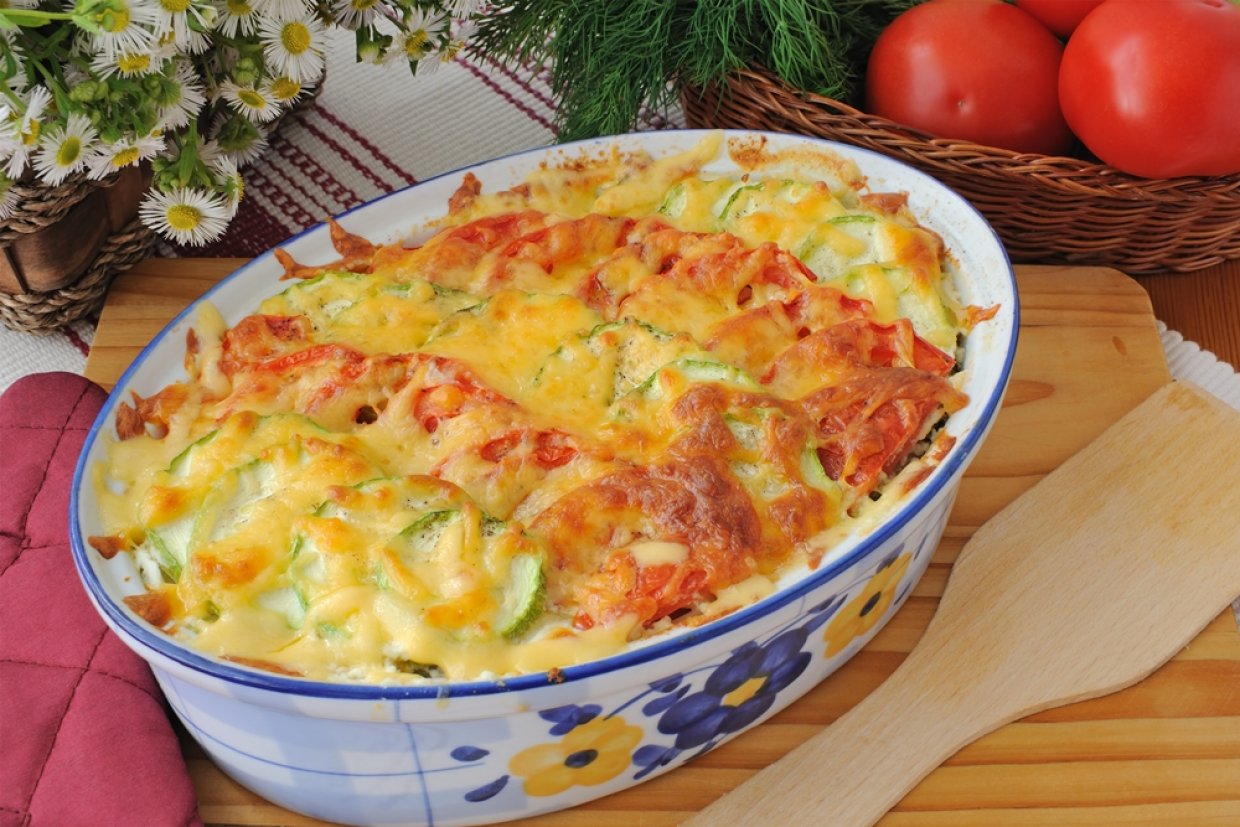 Запеканка из макарон с кабачками и помидорами Запеканка из макарон с кабачками и помидорами