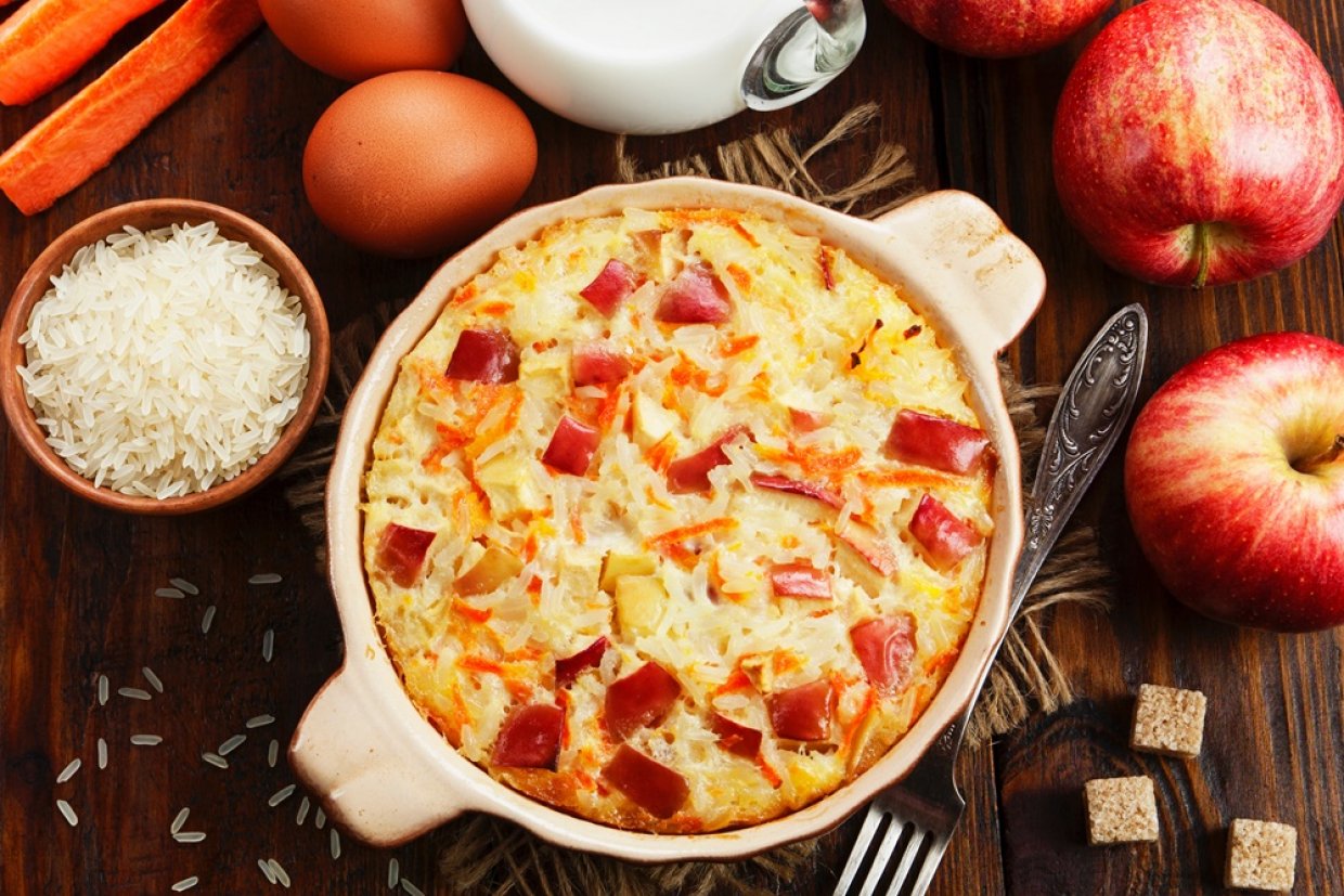 Рисовая запеканка с морковью и яблоками Рисовая запеканка с морковью и яблоками
