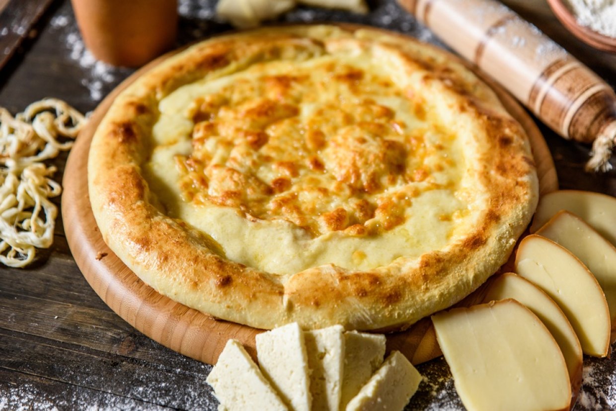 Сырные хачапури на мацони Сырные хачапури на мацони