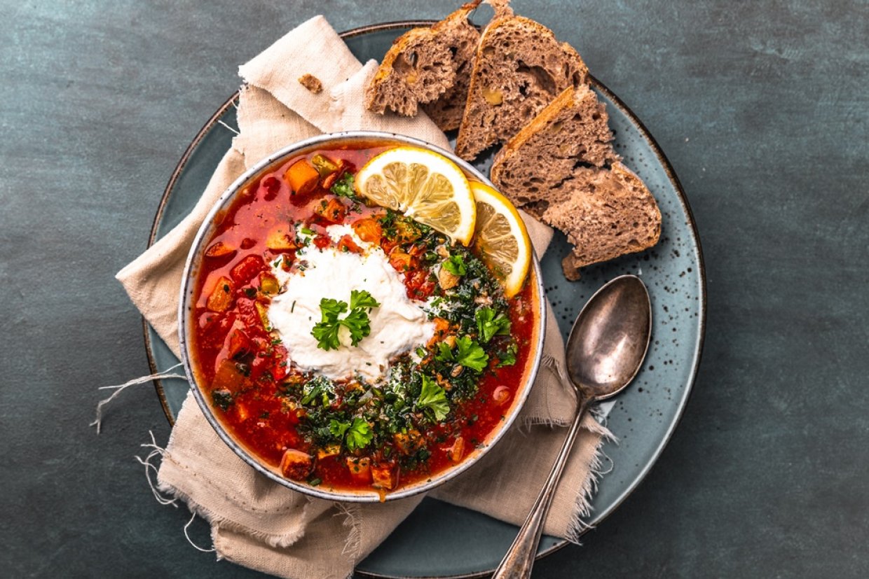 Густая мясная солянка в мультиварке Густая мясная солянка в мультиварке