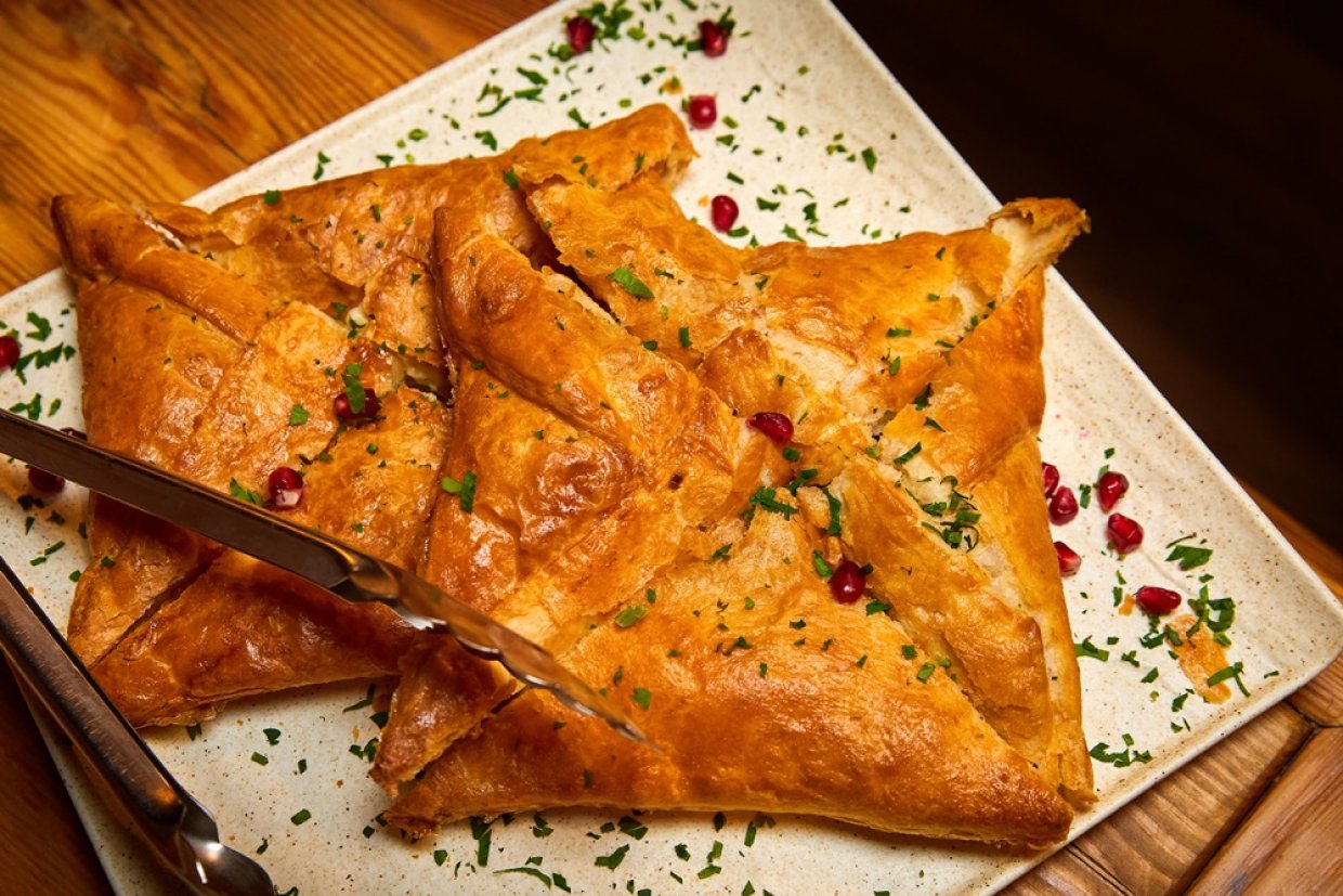 Хачапури с бараниной и кинзой Хачапури с бараниной и кинзой