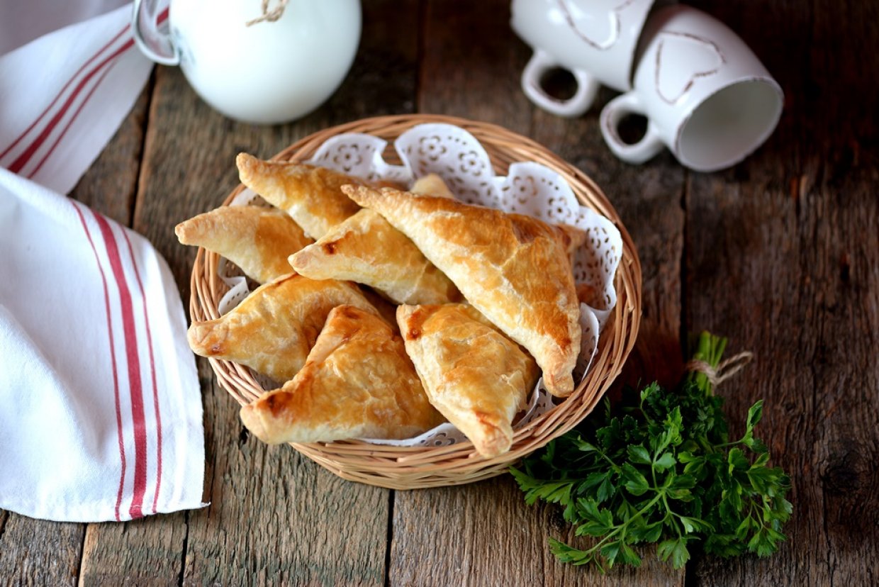 Слойки с мясом Слойки с мясом