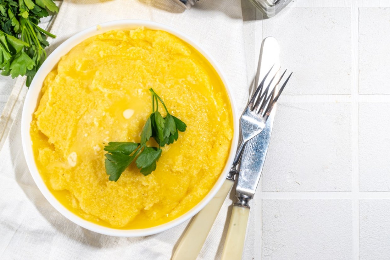 Кукурузная каша с карри и куркумой Кукурузная каша с карри и куркумой
