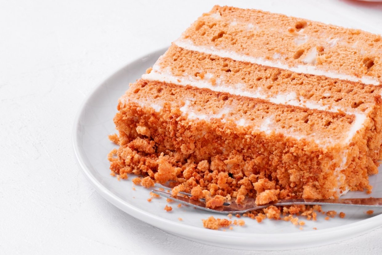 Сметанник с медом и орехами Сметанник с медом и орехами