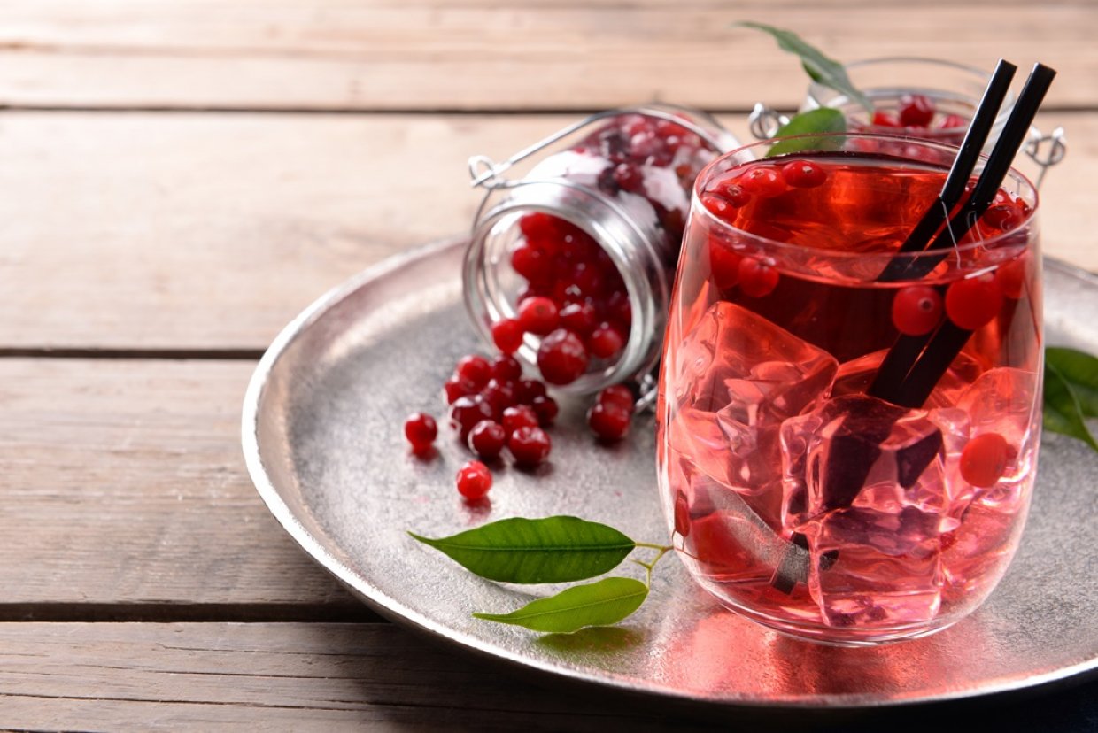 Компот из красной смородины и клюквы Компот из красной смородины и клюквы