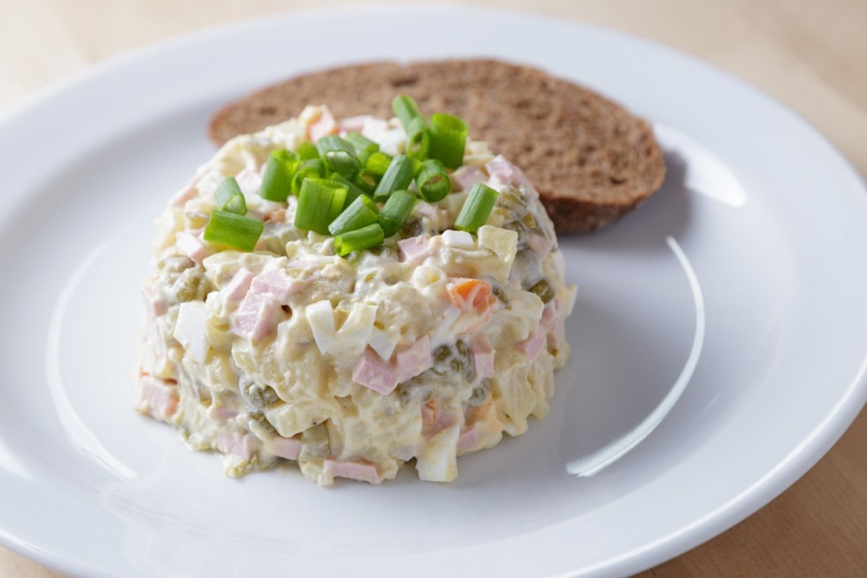 Оливье с сыром Оливье с сыром