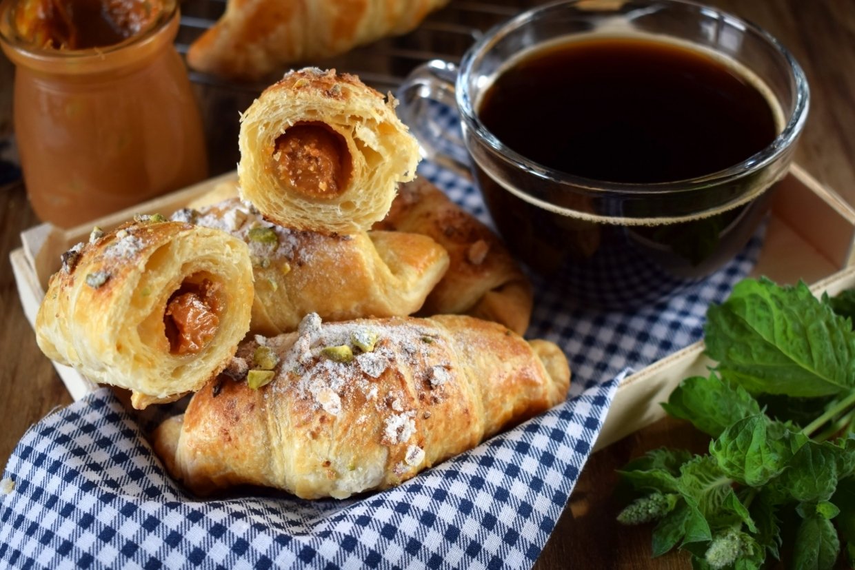 Круассаны со сгущенкой Круассаны со сгущенкой