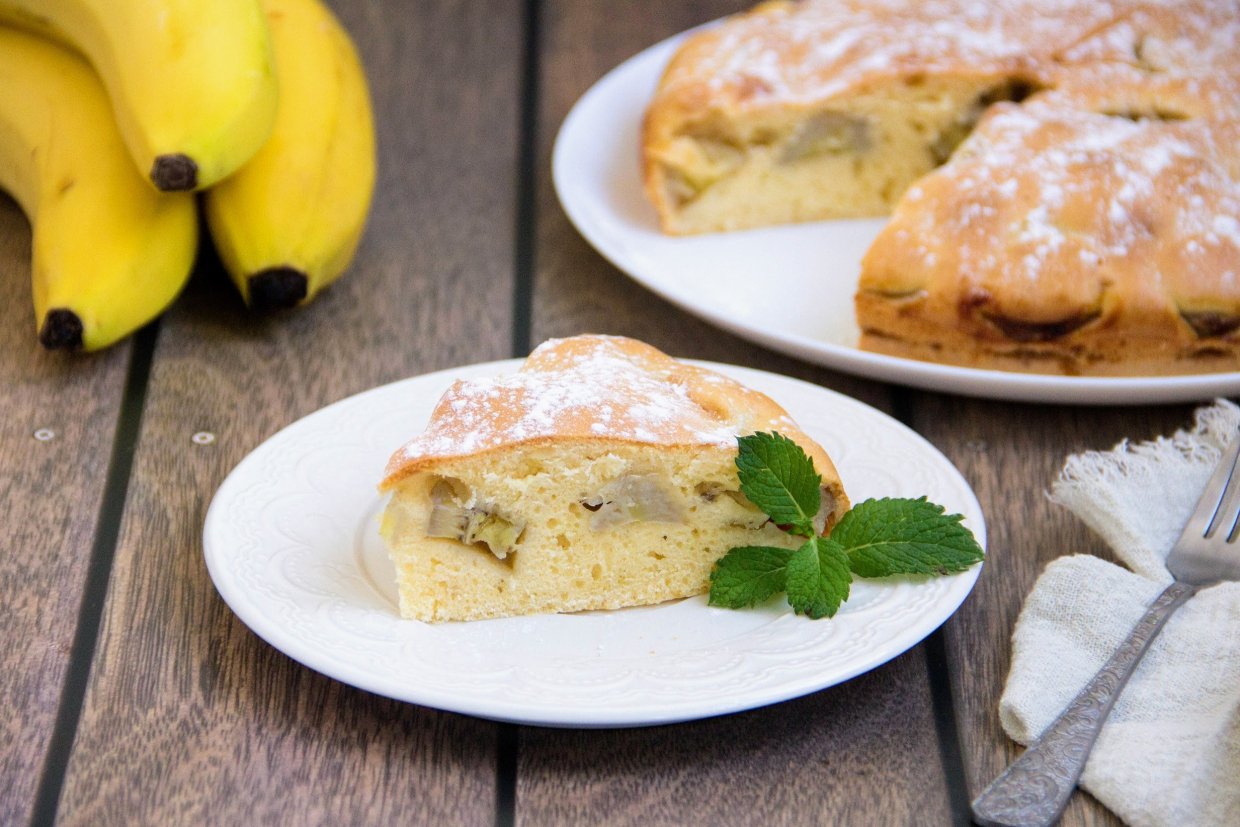Шарлотка с бананами Шарлотка с бананами