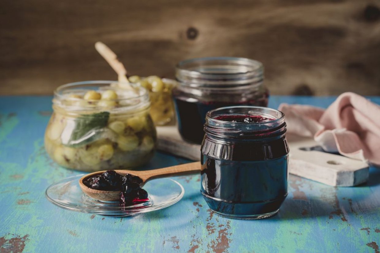 Варенье из крыжовника и вишни Варенье из крыжовника и вишни