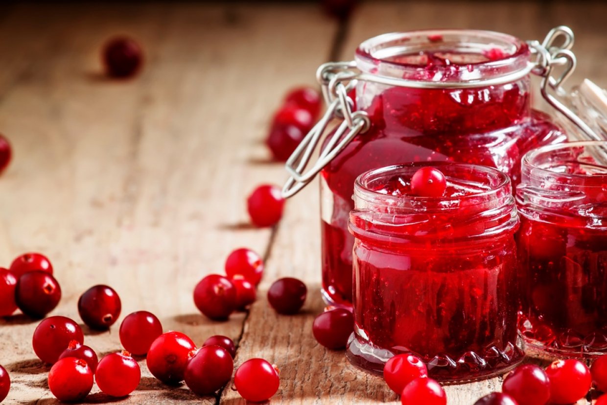 Клюква с апельсином и сахаром на зиму