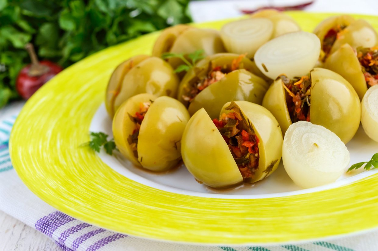 Маринованные зеленые помидоры с чесноком на зиму Маринованные зеленые помидоры с чесноком на зиму