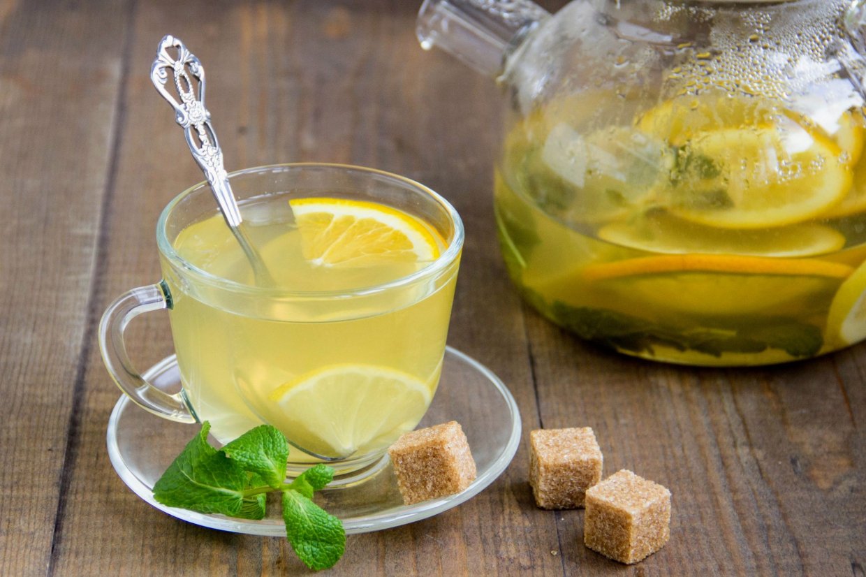 Чай с мятой, апельсином и лимоном Чай с мятой, апельсином и лимоном
