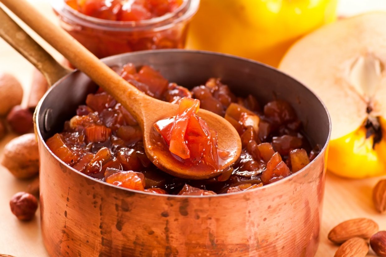 Варенье из айвы с лимоном и орехами Варенье из айвы с лимоном и орехами
