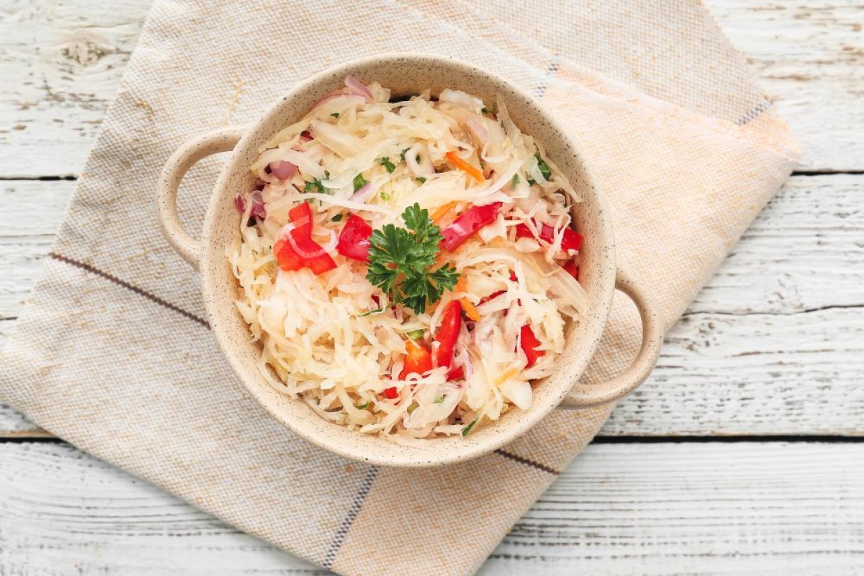 Маринованная капуста с болгарским перцем Маринованная капуста с болгарским перцем