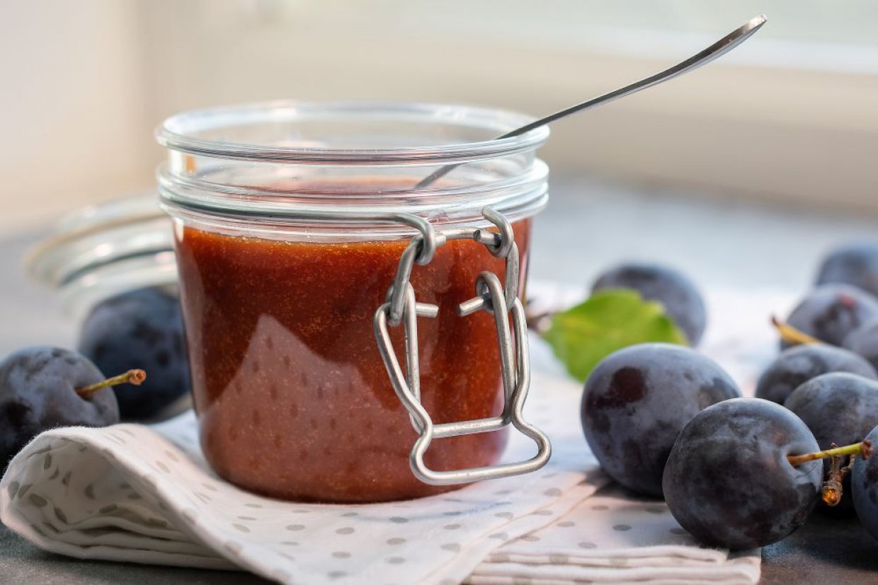 Соус из слив к мясу на зиму Соус из слив к мясу на зиму