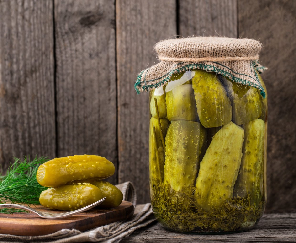 Маринованные огурцы с уксусом на зиму в банках Маринованные огурцы с уксусом на зиму в банках