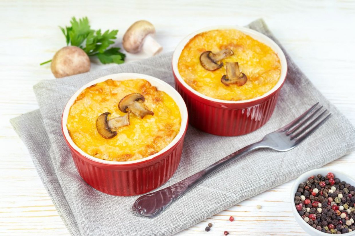 Жульен с грибами и сыром Жульен с грибами и сыром