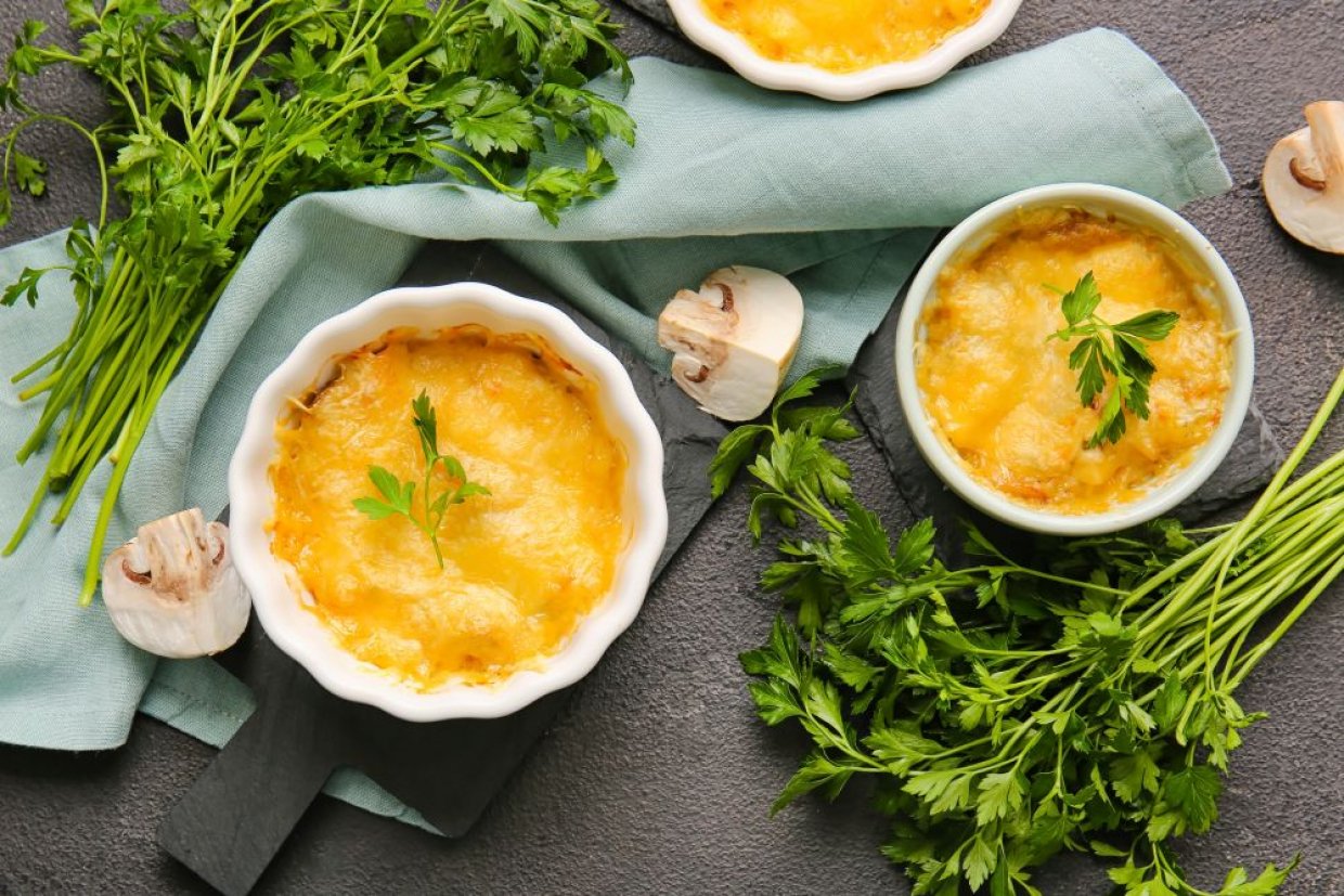 Жульен с курицей и грибами Жульен с курицей и грибами