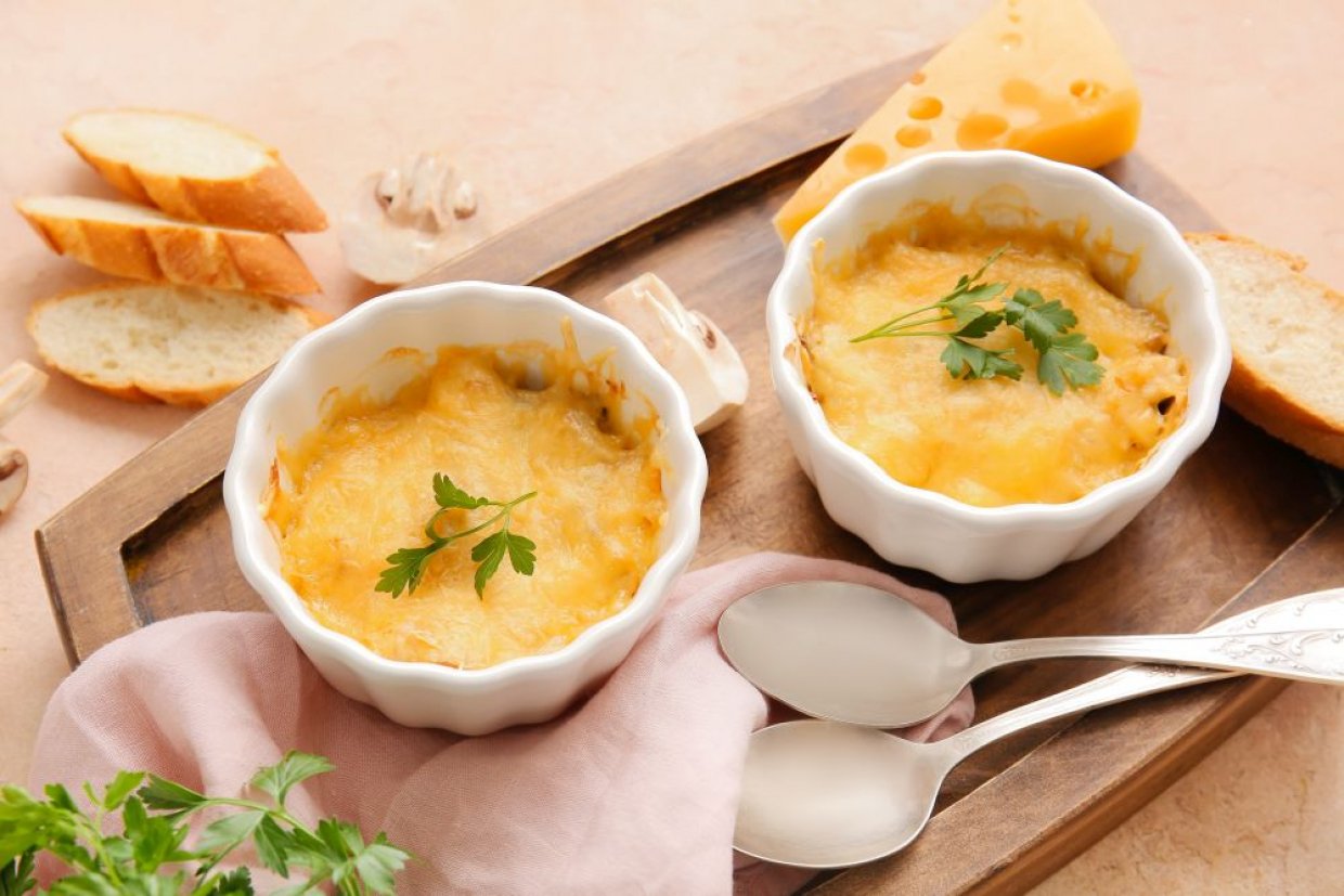 Жульен с курицей и грибами в духовке Жульен с курицей и грибами в духовке