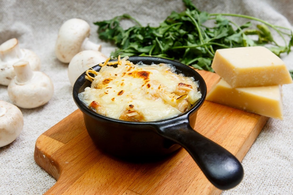 Жульен с языком и грибами Жульен с языком и грибами