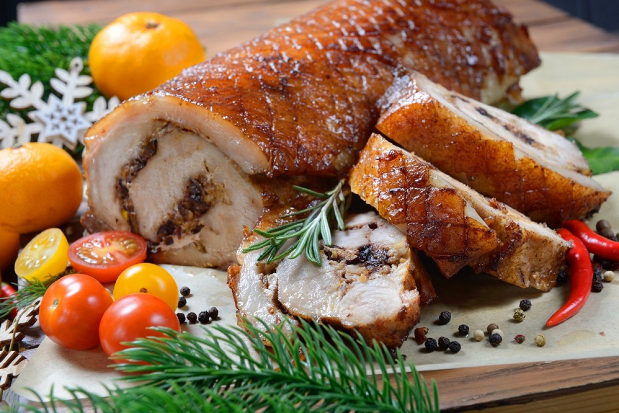 Мясной рулет на Новый год Мясной рулет на Новый год