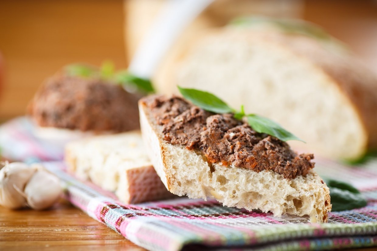 Паштет из куриной печени с морковью и луком Паштет из куриной печени с морковью и луком
