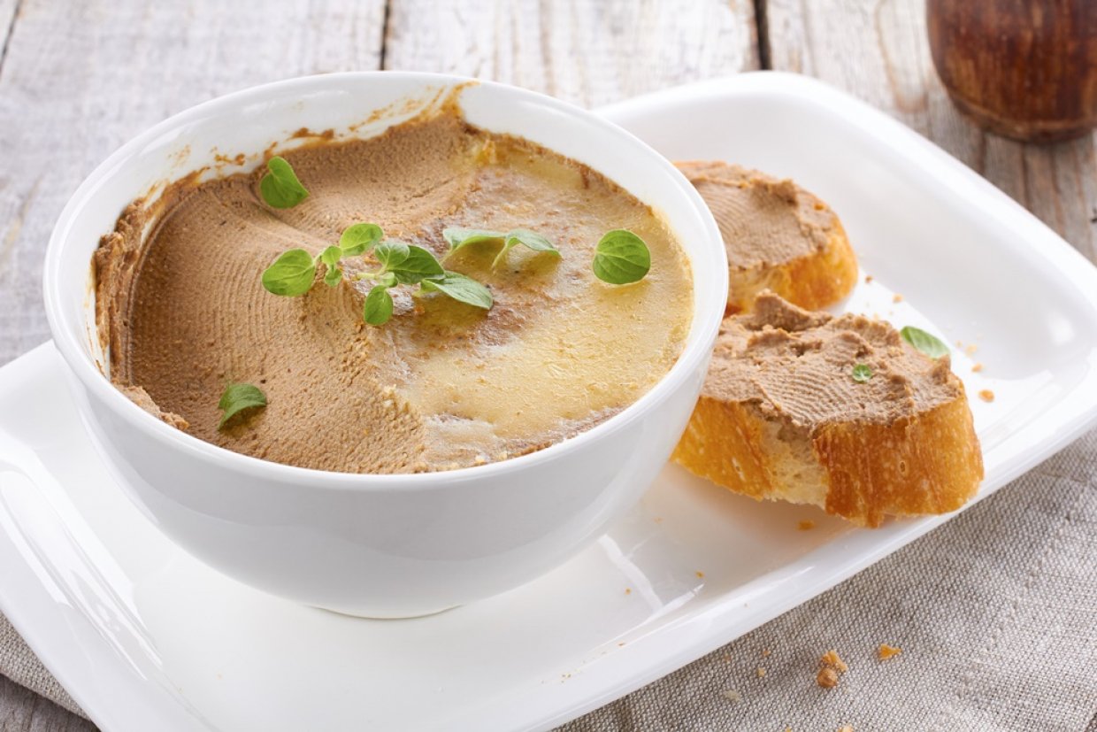 Паштет из куриной печени со сливками Паштет из куриной печени со сливками