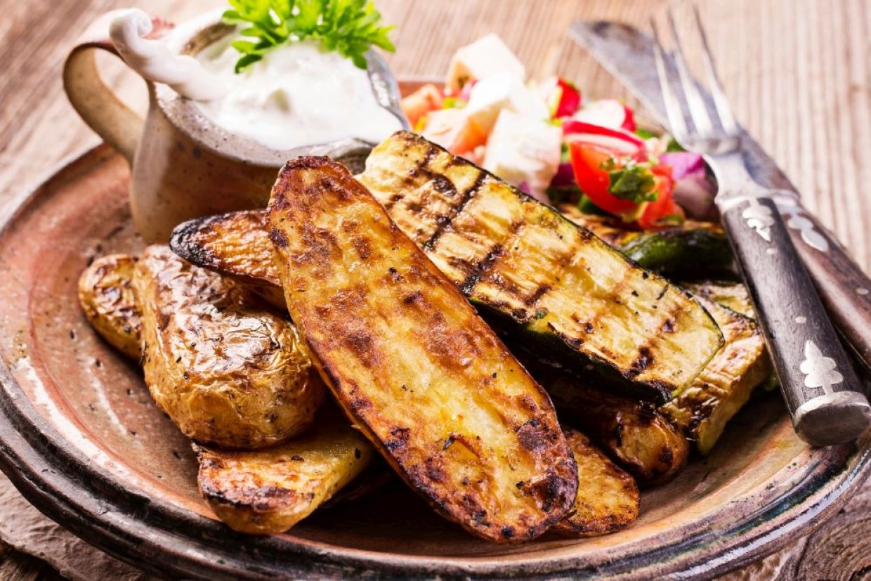 Кабачки и баклажаны на мангале