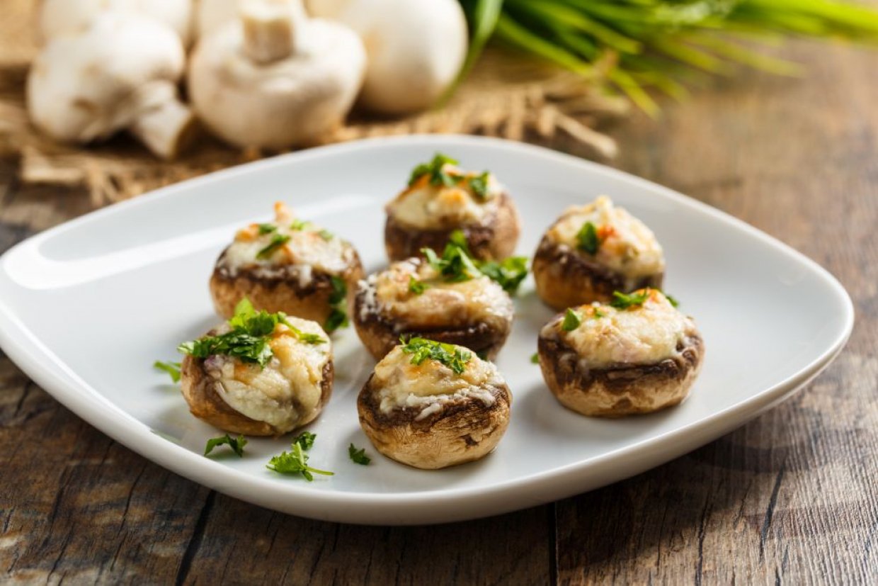 Шампиньоны с сыром на мангале Шампиньоны с сыром на мангале