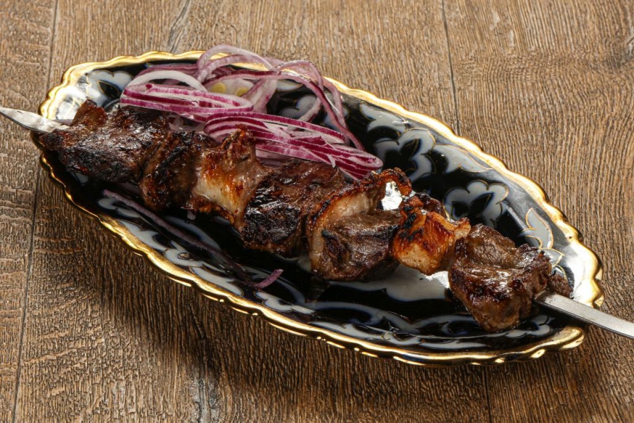 Шашлык из говядины с курдюком Шашлык из говядины с курдюком