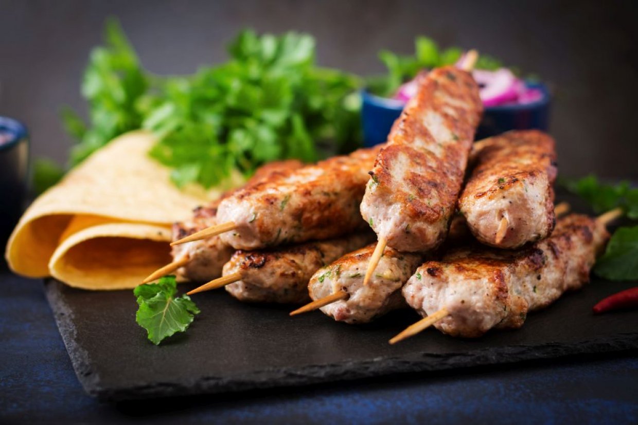 Люля-кебаб из курицы в духовке Люля-кебаб из курицы в духовке
