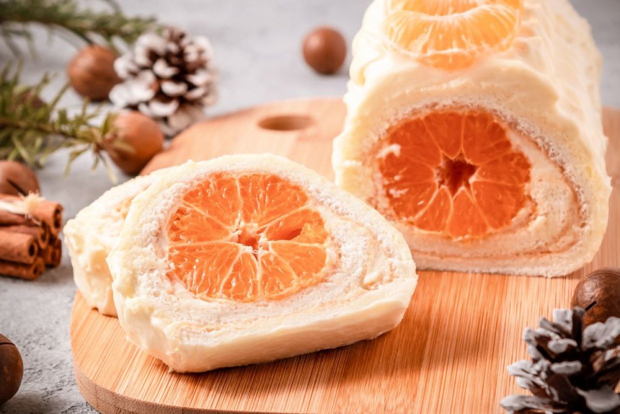 Новогодний рулет с мандаринами Новогодний рулет с мандаринами