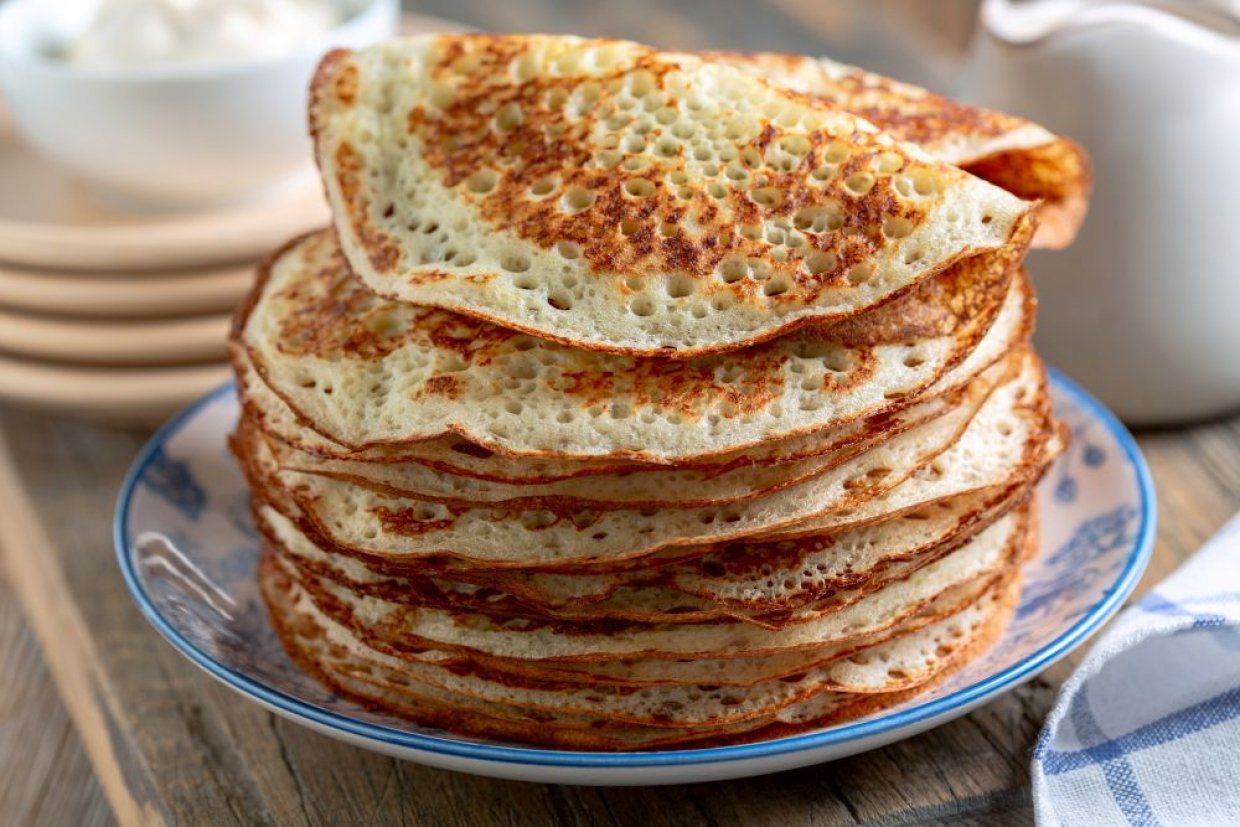 Блины с дырочками на Масленицу Блины с дырочками на Масленицу