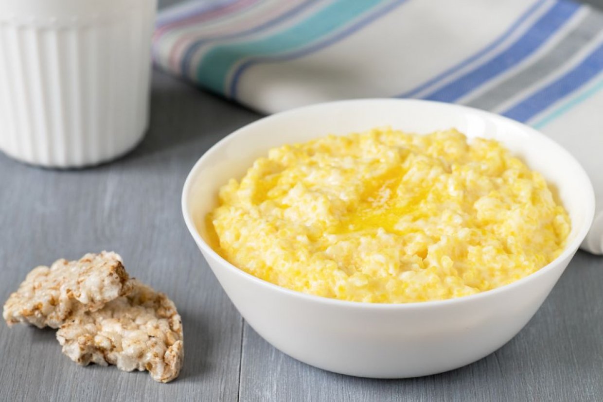 Кукурузная каша на молоке Кукурузная каша на молоке