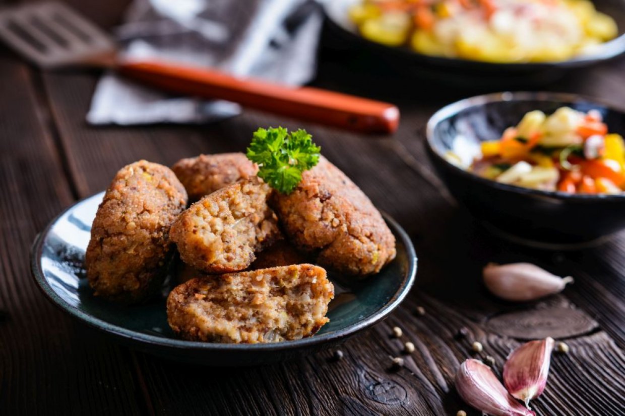 Рыбные котлеты с гречкой Рыбные котлеты с гречкой