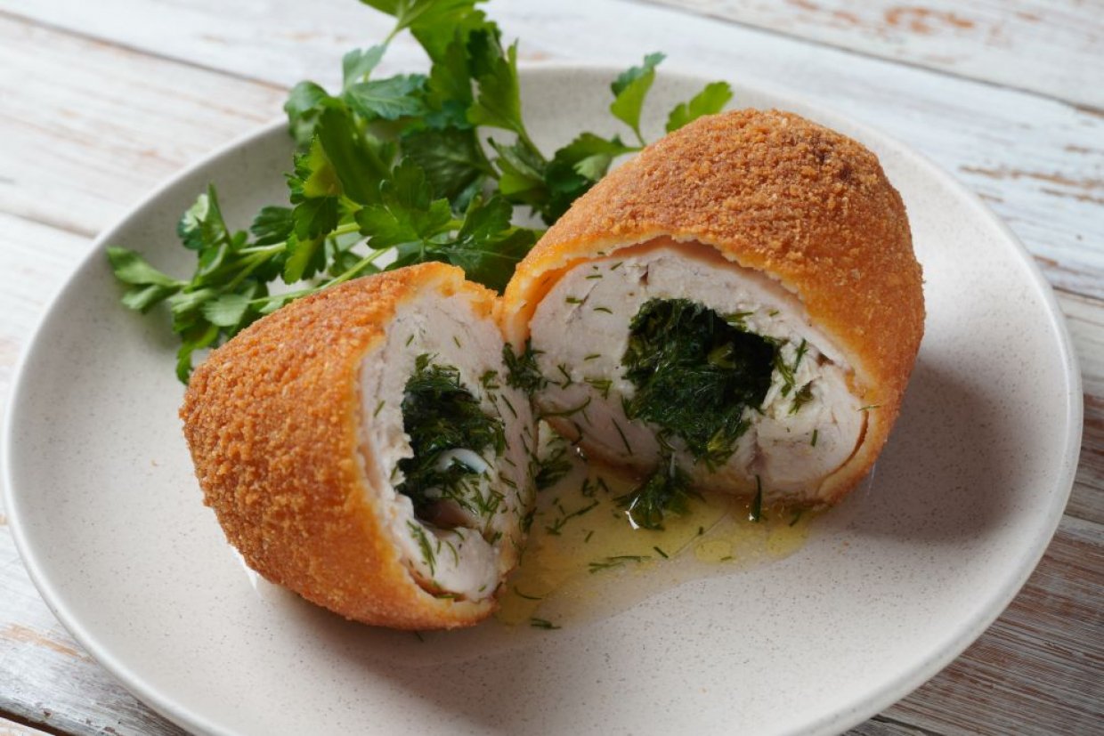 Котлеты по-киевски из куриного филе Котлеты по-киевски из куриного филе