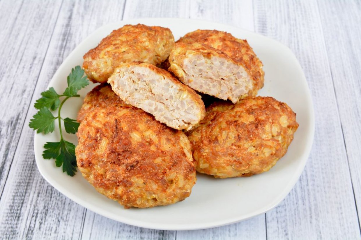 Рыбные котлеты с рисом Рыбные котлеты с рисом