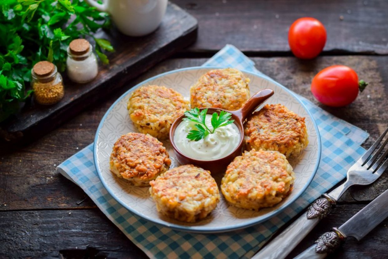Куриные котлеты с шампиньонами Куриные котлеты с шампиньонами