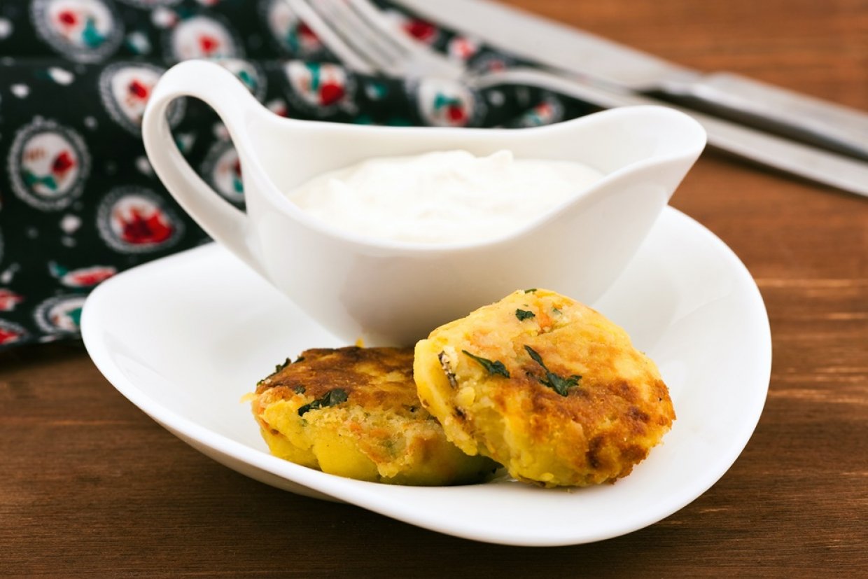 Картофельные котлеты с грибами и луком на сковороде Картофельные котлеты с грибами и луком на сковороде