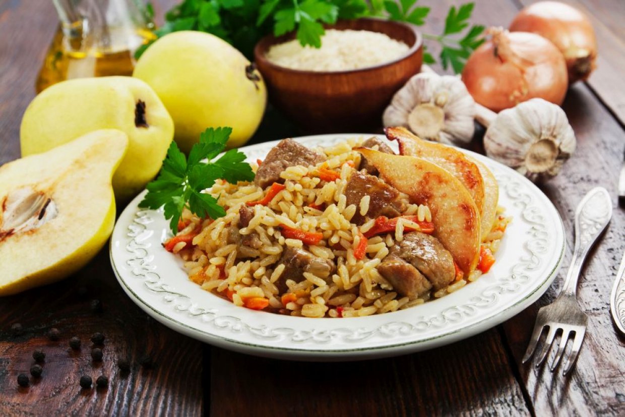 Плов с курицей и айвой Плов с курицей и айвой