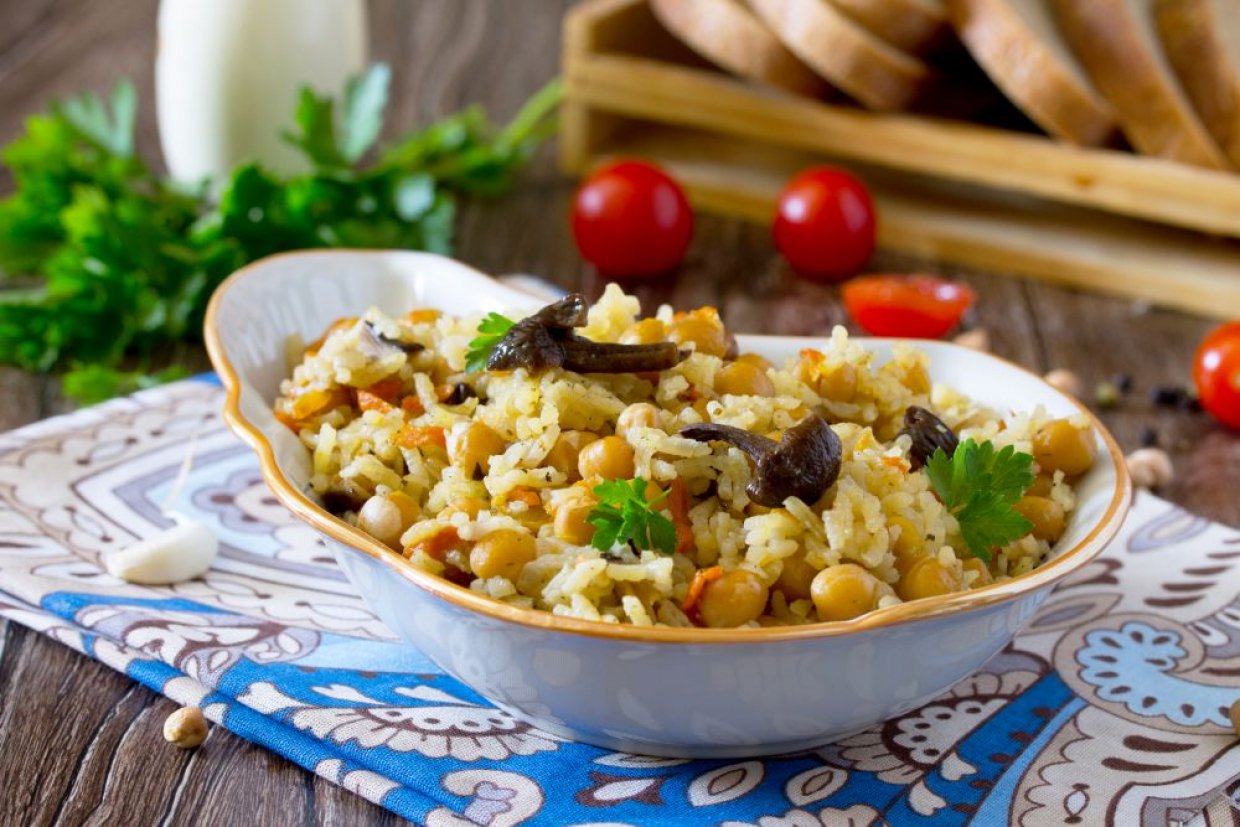 Плов с нутом и грибами Плов с нутом и грибами