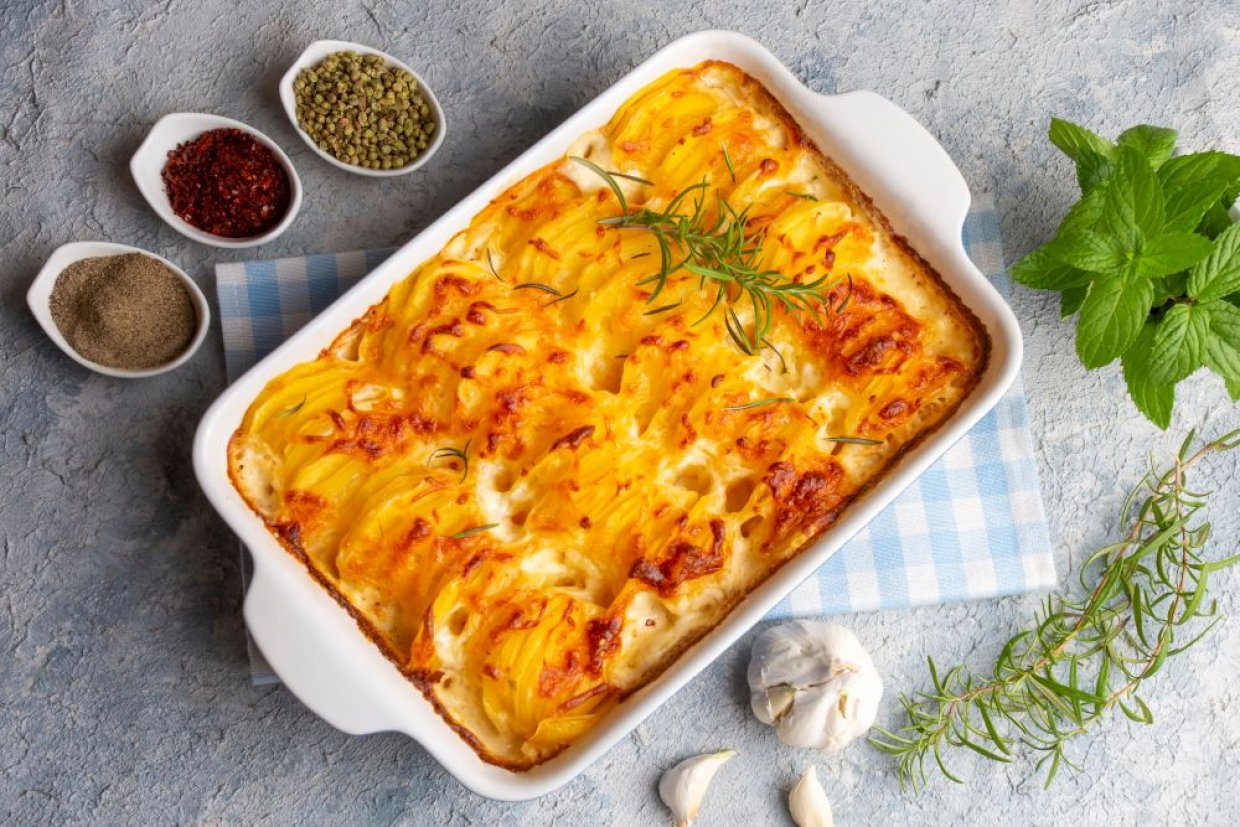 Картофельная запеканка с сыром в духовке Картофельная запеканка с сыром в духовке
