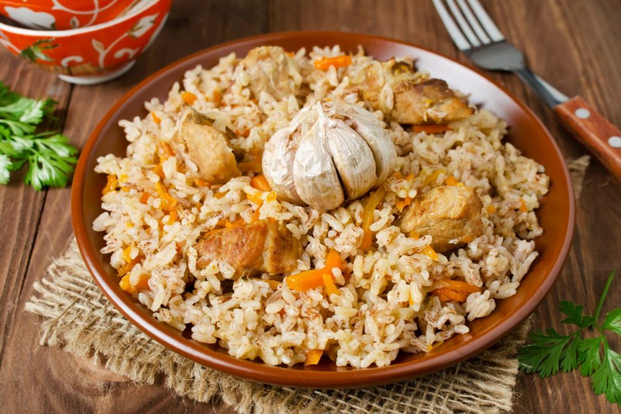 Плов из бурого риса с курицей Плов из бурого риса с курицей