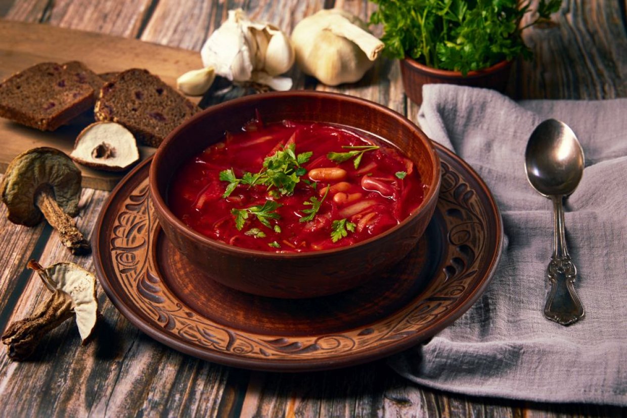 Постный борщ с грибами и фасолью Постный борщ с грибами и фасолью