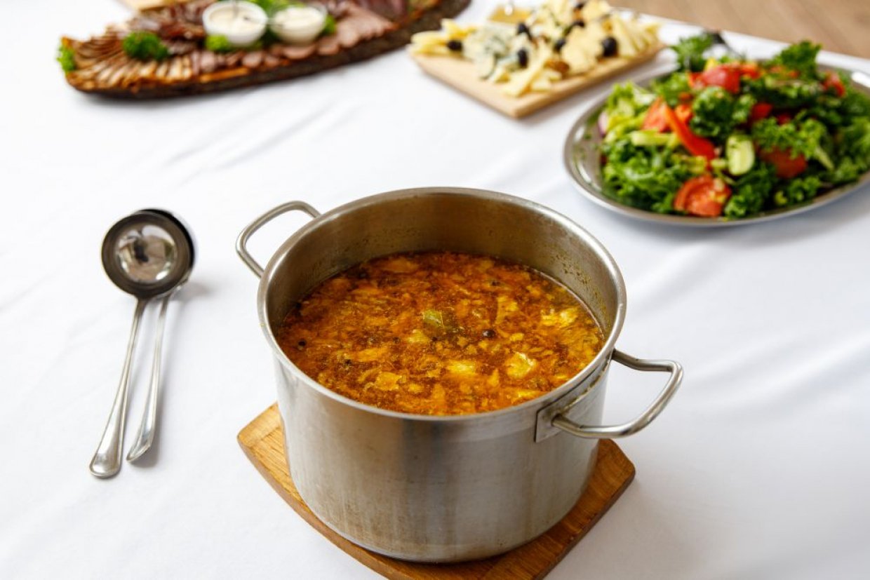 Харчо с перловкой и курицей Харчо с перловкой и курицей